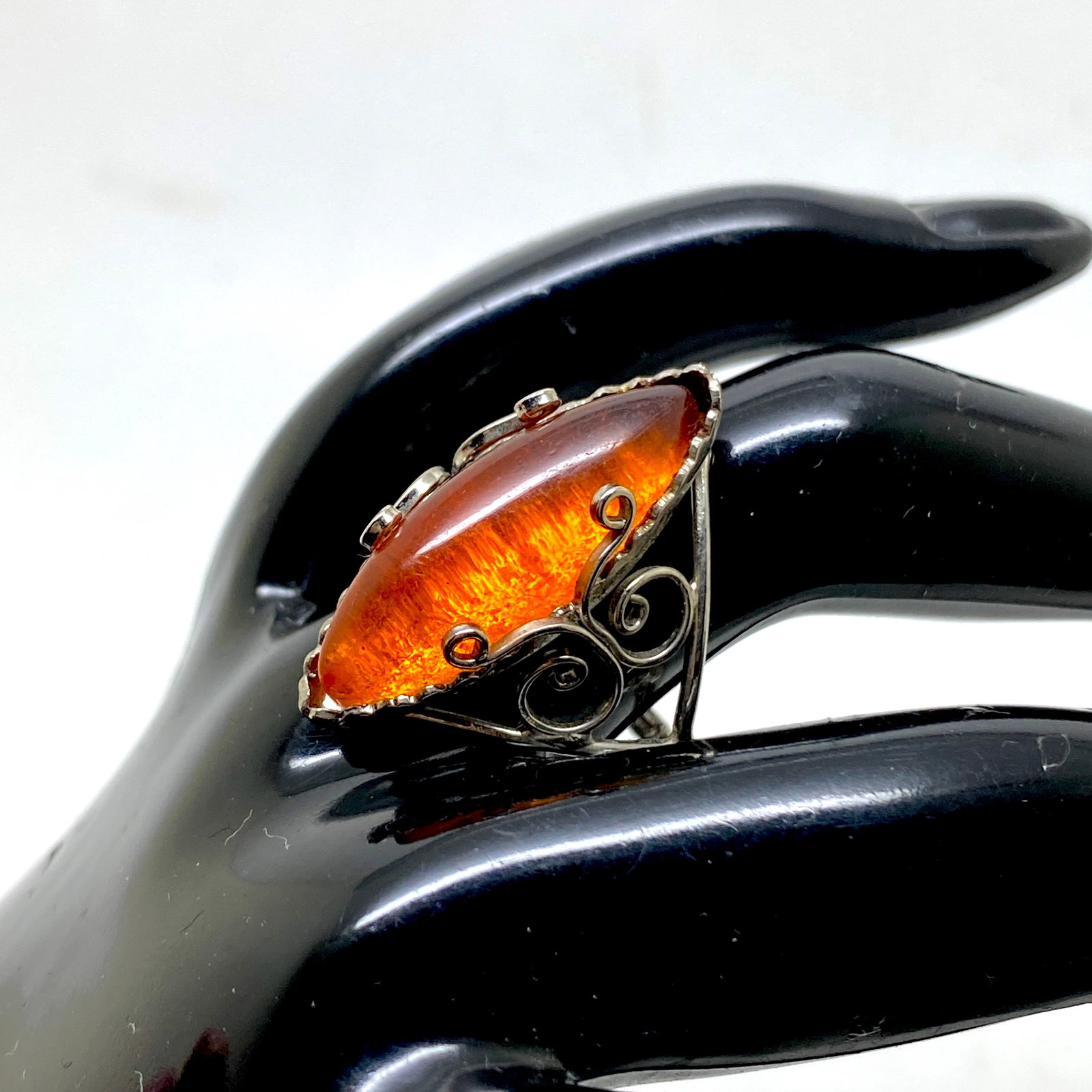 Fascinating Unique Vintage Amber Ring - 6