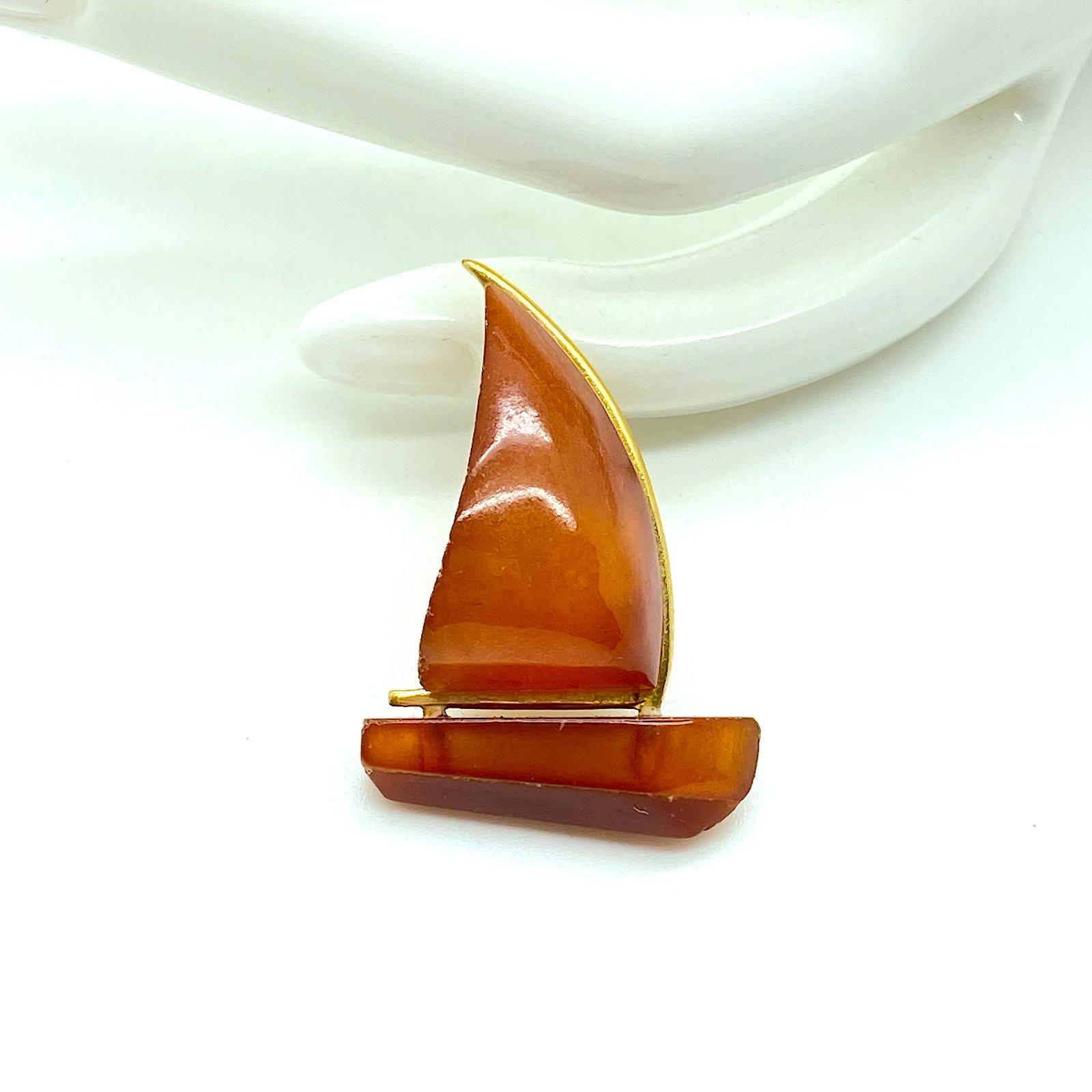 Splendid Vintage Amber Brooch - 5