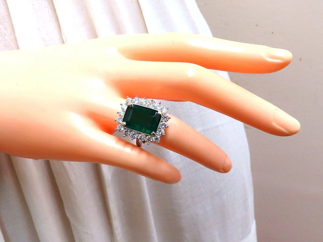 GIA Certified 6.26ct natural green emerald diamonds ring 18kt Halo Prime** - 5