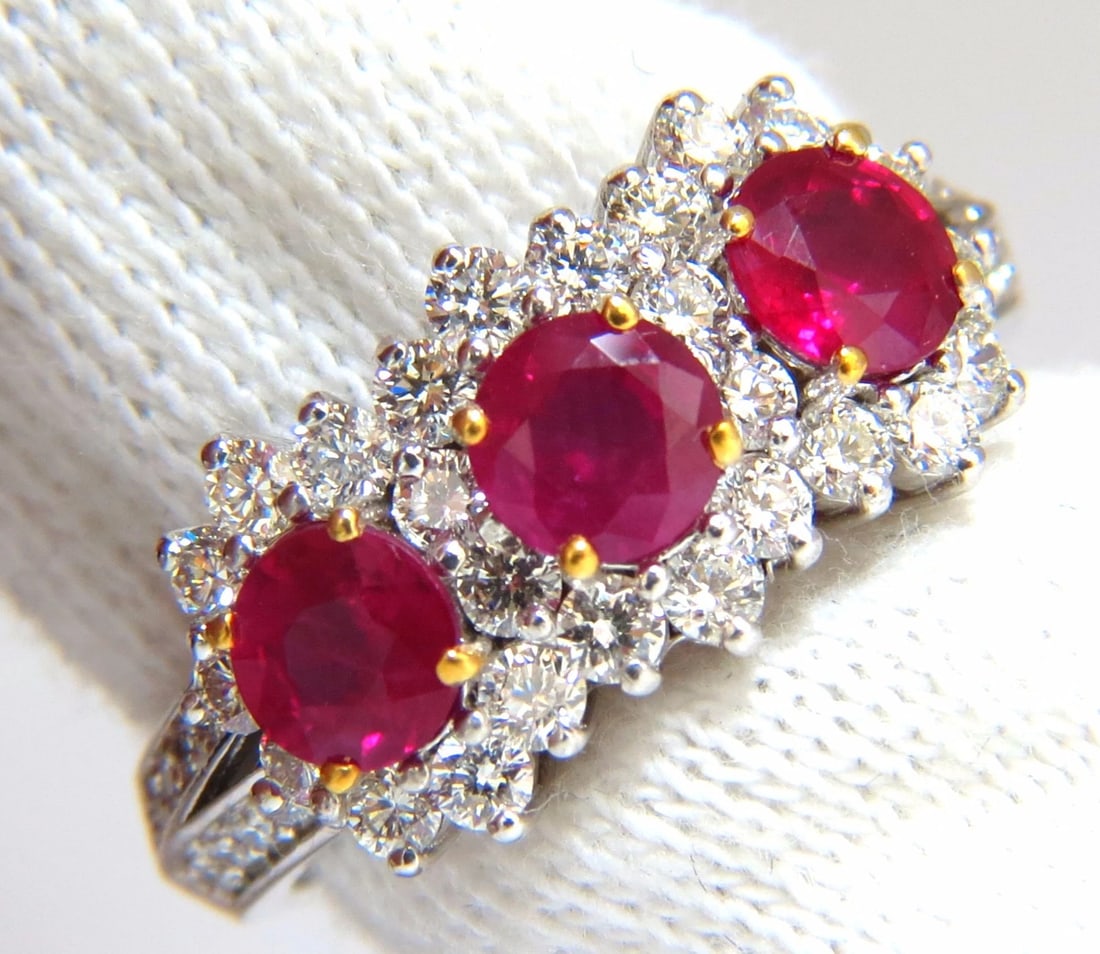 2.52ct natural vivid red ruby diamonds ring 14kt three stone halo class** - 7