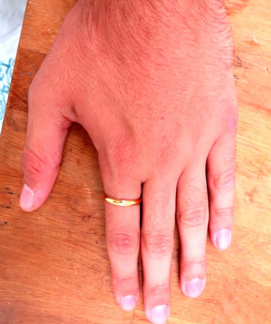 3.2mm Classic Band 14kt Gold 10.5** - 5