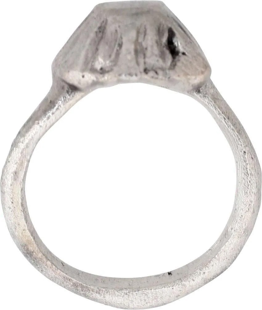 FINE ROMAN PROSTITUTE'S RING C.100-300 AD, SIZE 3 - 7