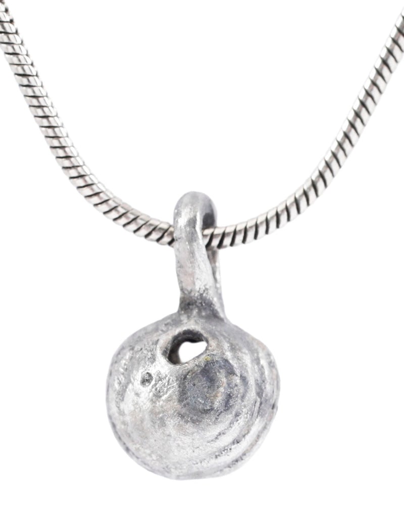 ANCIENT ROMAN WOMAN'S PENDANT NECKLACE, 1ST-3RD CENTURY (1 of 6)
