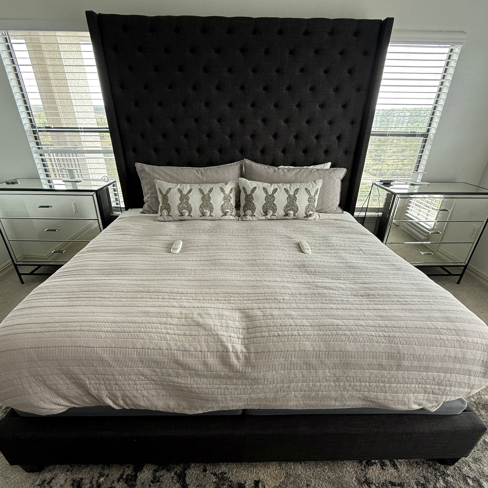 Contemporary Tufted Upholstered King Size Bed Frame - 6