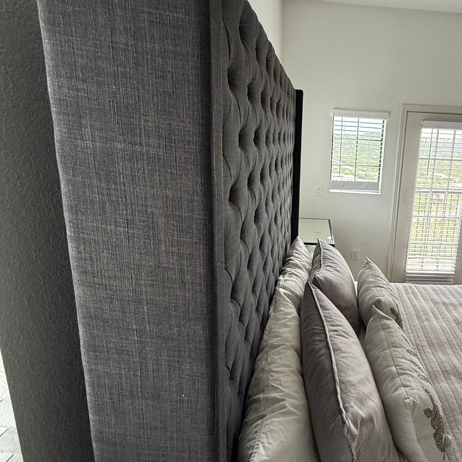 Contemporary Tufted Upholstered King Size Bed Frame - 7
