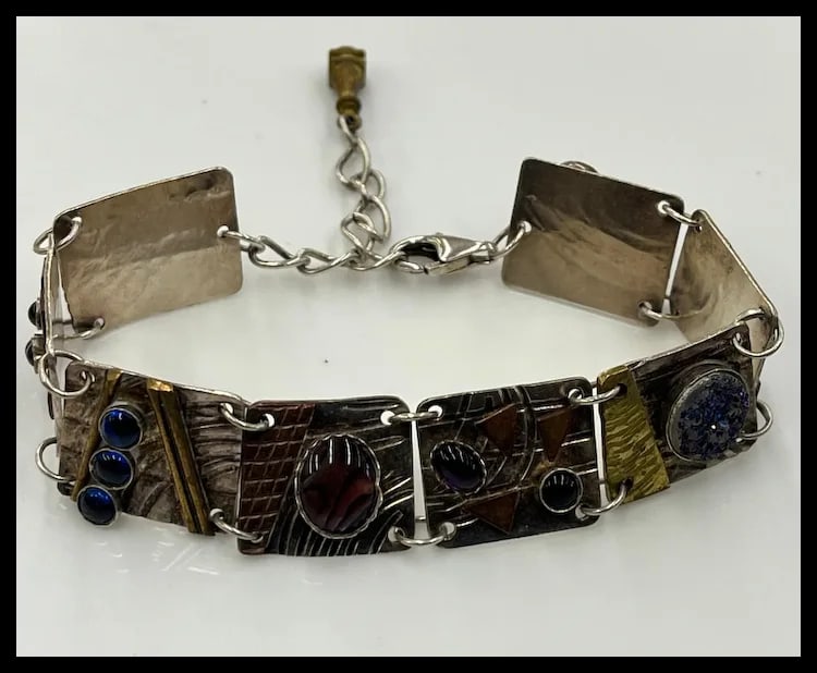 Vintage Native American Navajo Turquoise Sterling Silver Bracelet/Cuff - 2