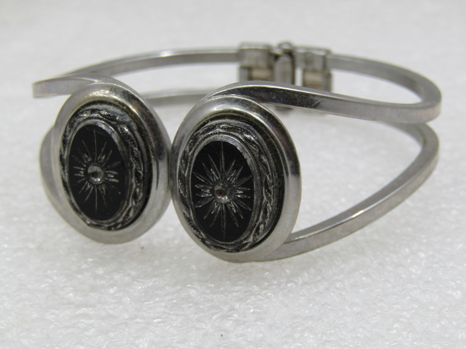 Vintage Top Opening Hinged Cameo Style Cuff Bracelet, 7" - 3