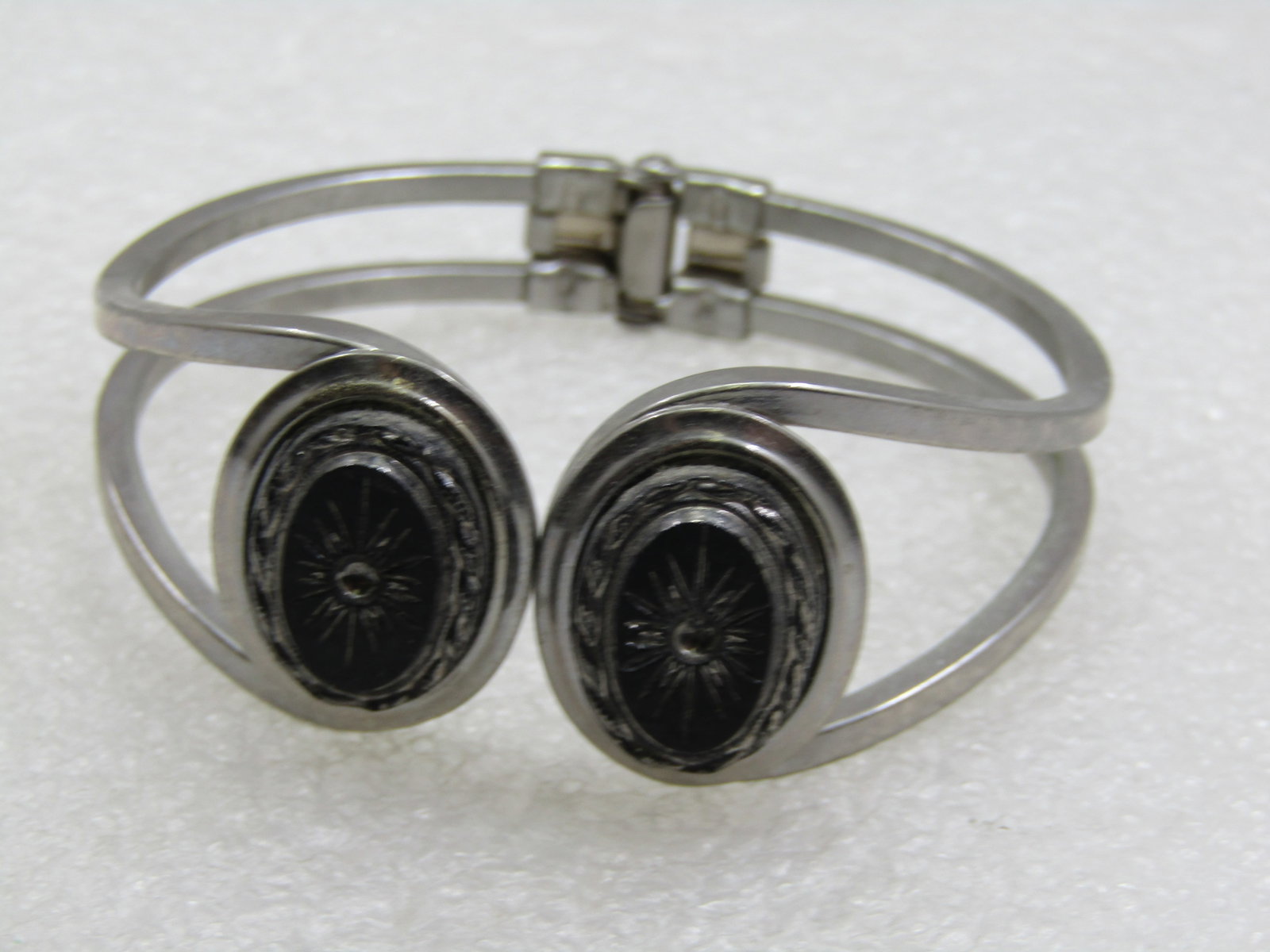 Vintage Top Opening Hinged Cameo Style Cuff Bracelet, 7" - 5