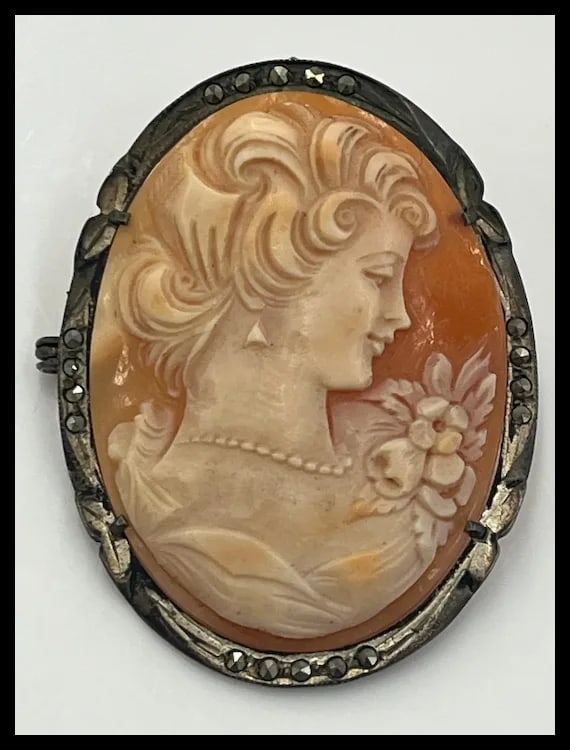 Large Vintage Silver and Marcasite Cameo Brooch/Pendant - 2