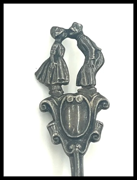 Vintage Sterling Silver Kissing Couple Spoon Brooch/Pin - 6