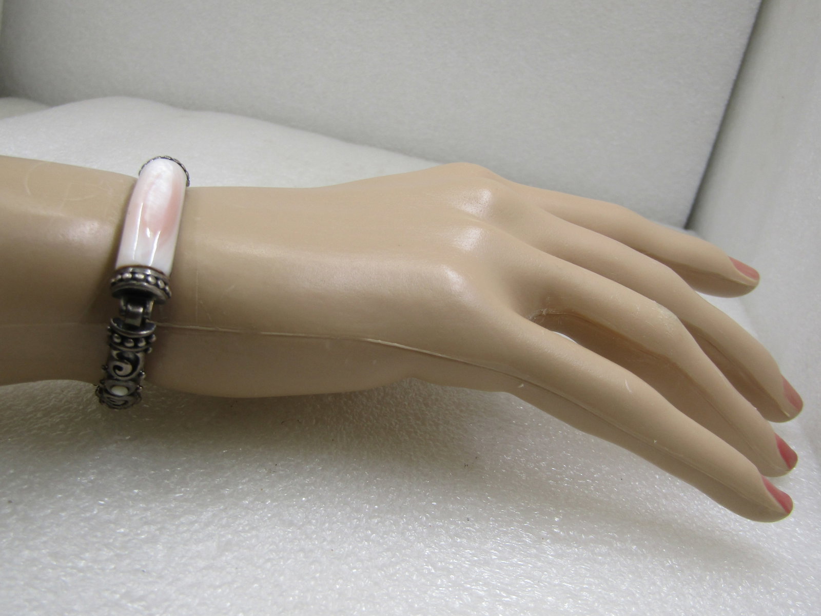 Vintage Sterling Mother-of-Pearl Bali Bracelet, 7.75" Toggle Clasp - 6