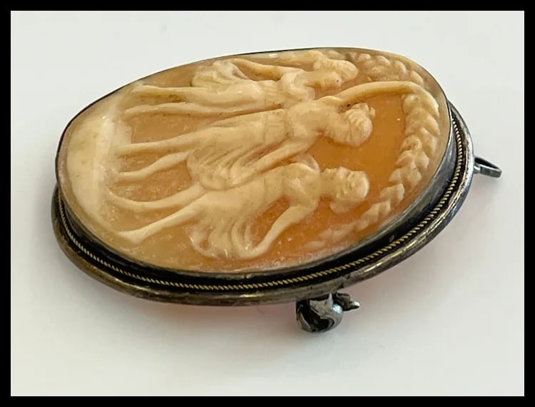 Vintage Silver and Shell Three Dancing Ladies Pendant/ Brooch - 4