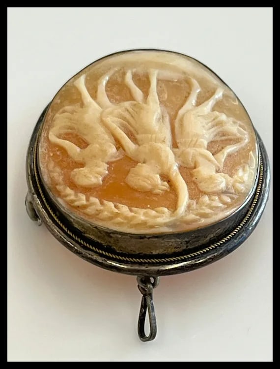 Vintage Silver and Shell Three Dancing Ladies Pendant/ Brooch - 5