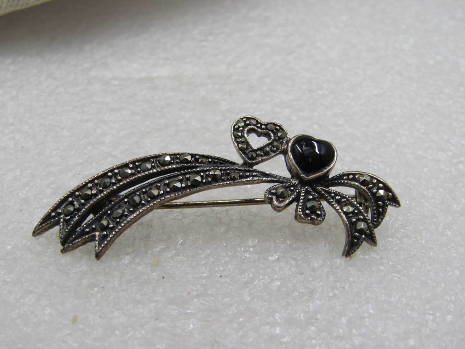 Vintage Sterling Double Heart Marcasite Brooch, 2" - 5