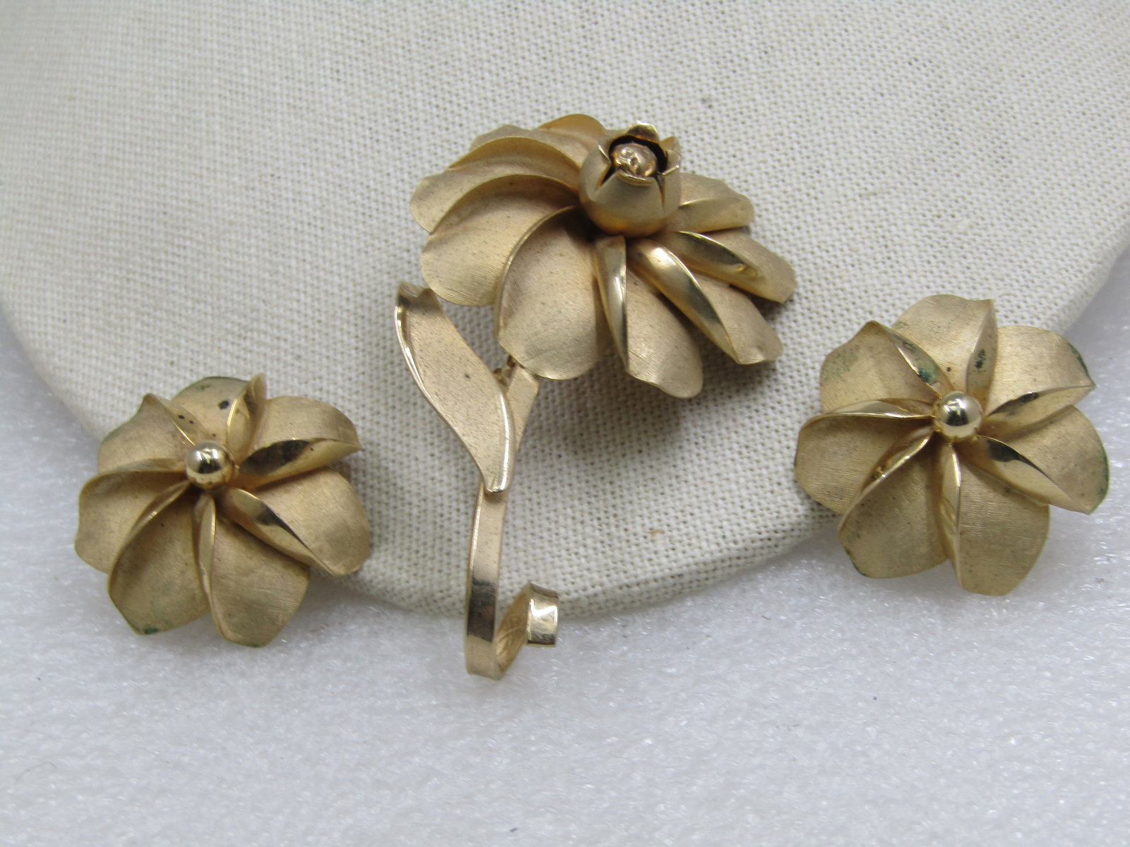 Vintage Floral Stem Brooch & Clip Earrings, 1960's. 3" - 3
