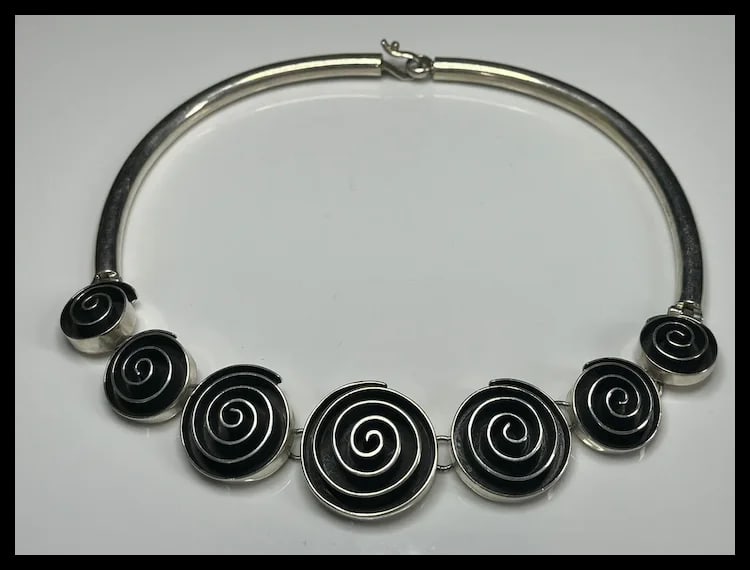 Vintage Mexico CII 925 100g Sterling Silver Spiral Choker/Necklace - 2