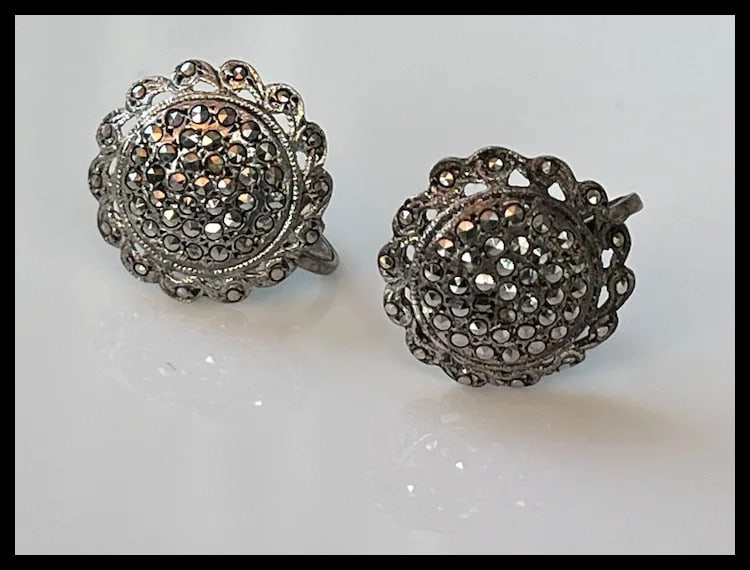 Vintage Sterling Silver Screw Back Non-Pierced Marcasite Flower Cluster Earrings - 2
