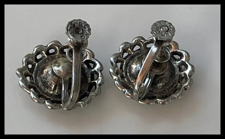 Vintage Sterling Silver Screw Back Non-Pierced Marcasite Flower Cluster Earrings - 4