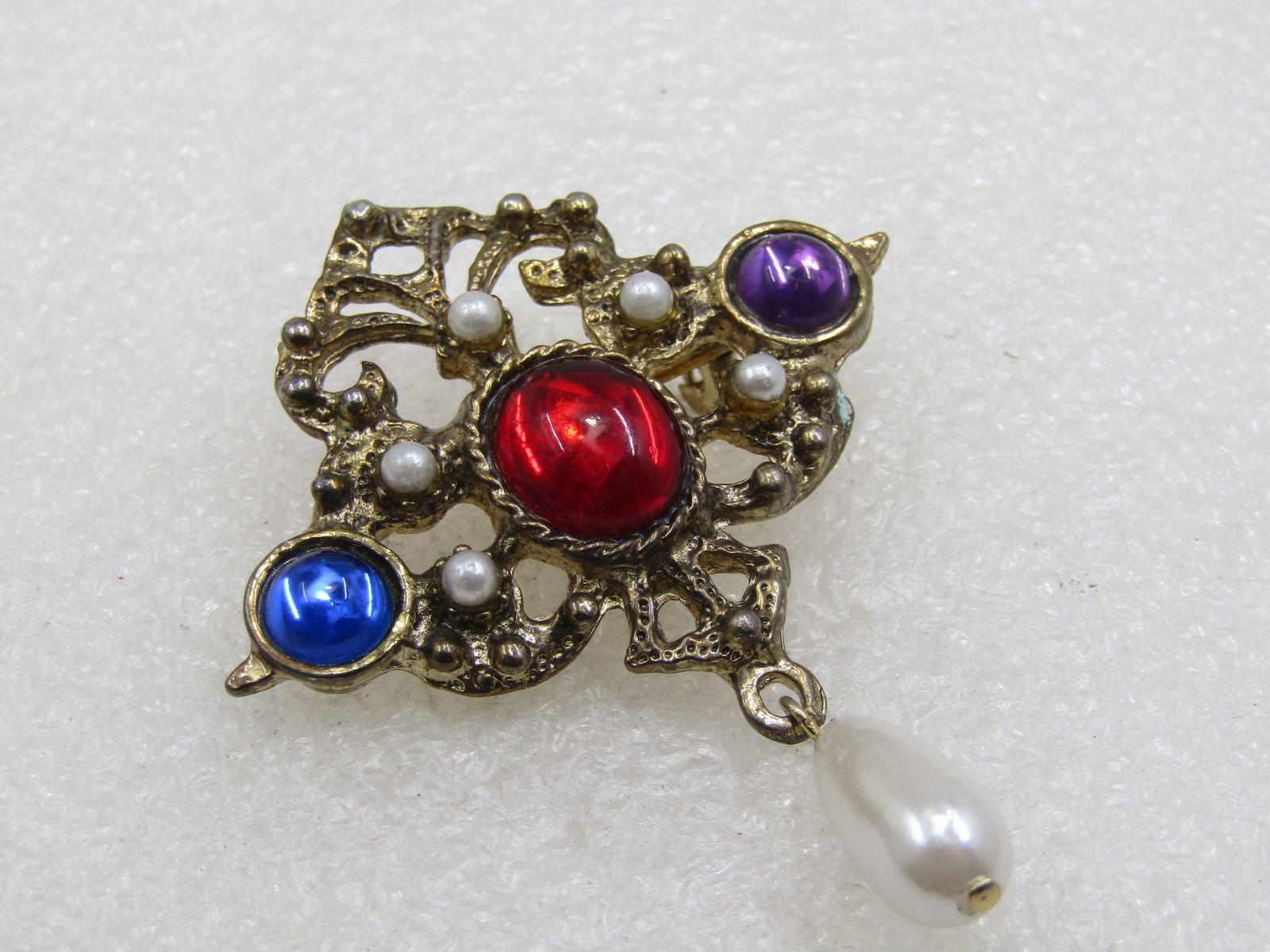 Vintage Rhinestone Faux Pearl Dangle Brooch, Victorian Themed: Vintage Rhinestone Faux Pearl Dangle Brooch, Victorian Themed, 2-3/8" Long and 1-7/8" wide. Blue, red, and purple acrylic cabochons. The red is oval and the blue and purple round with faux seed