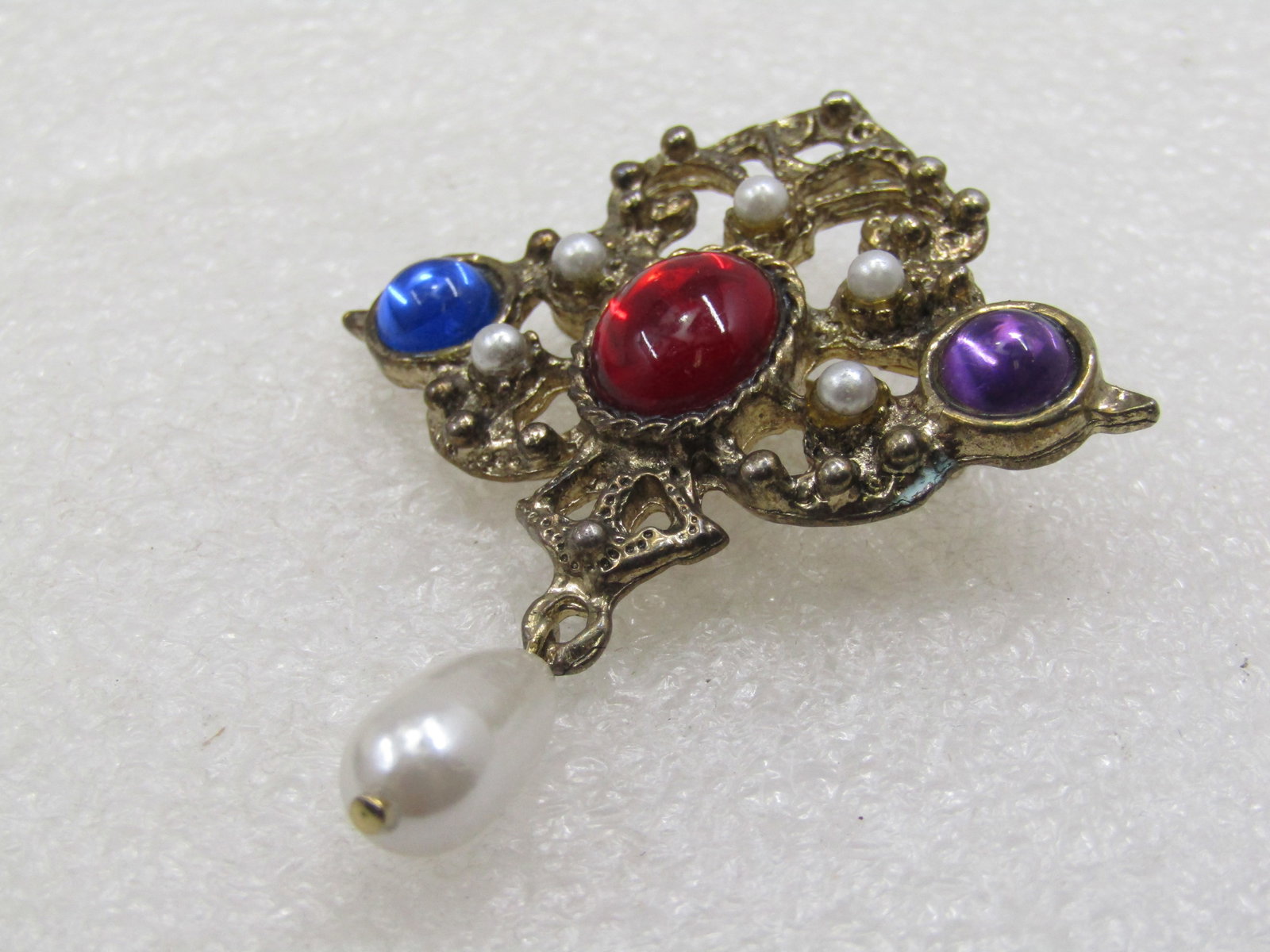Vintage Rhinestone Faux Pearl Dangle Brooch, Victorian Themed - 6