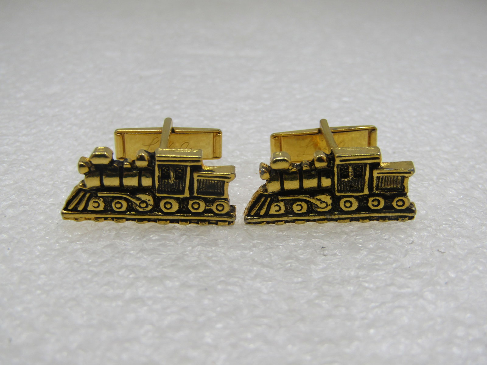 Vintage Train Engine Cufflinks & Tie Clip Set, 1960's-1970's Signed Lisa (1 of 6)