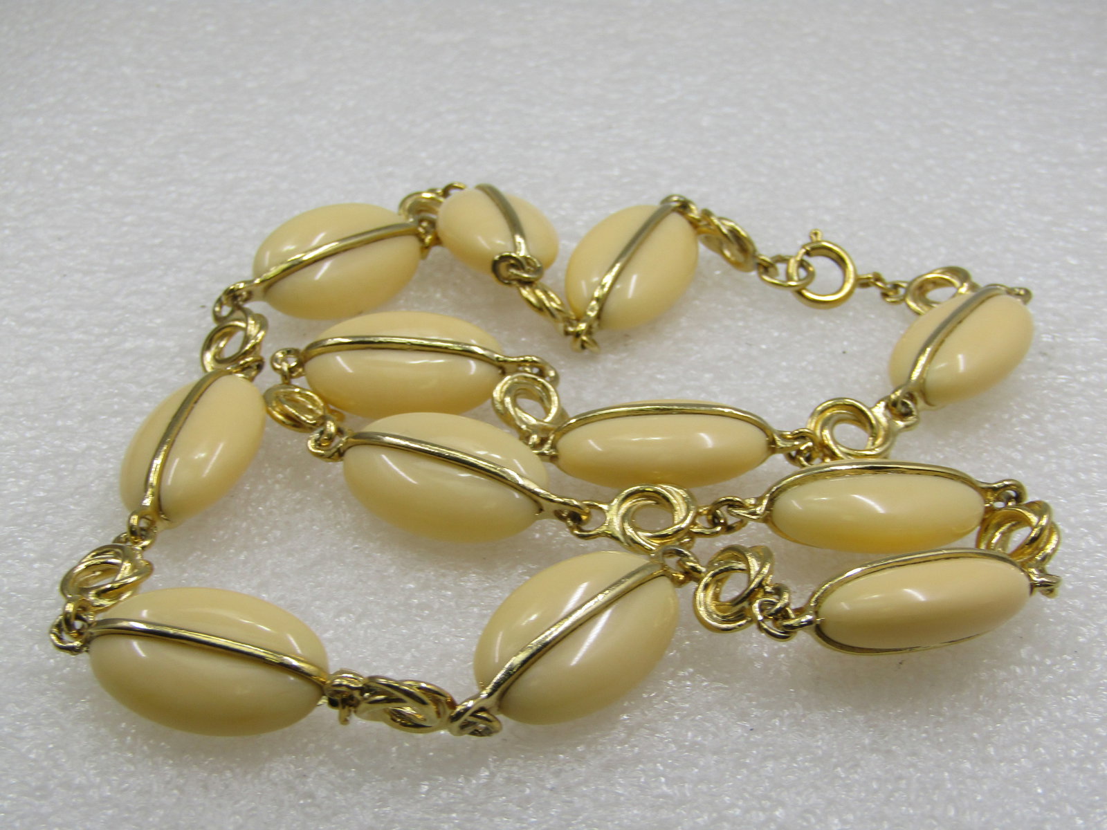 Vintage Cream Lucite Oval Beaded Necklace, Gold Tone Love Knot Link , 22", 1960's-1970's - 6