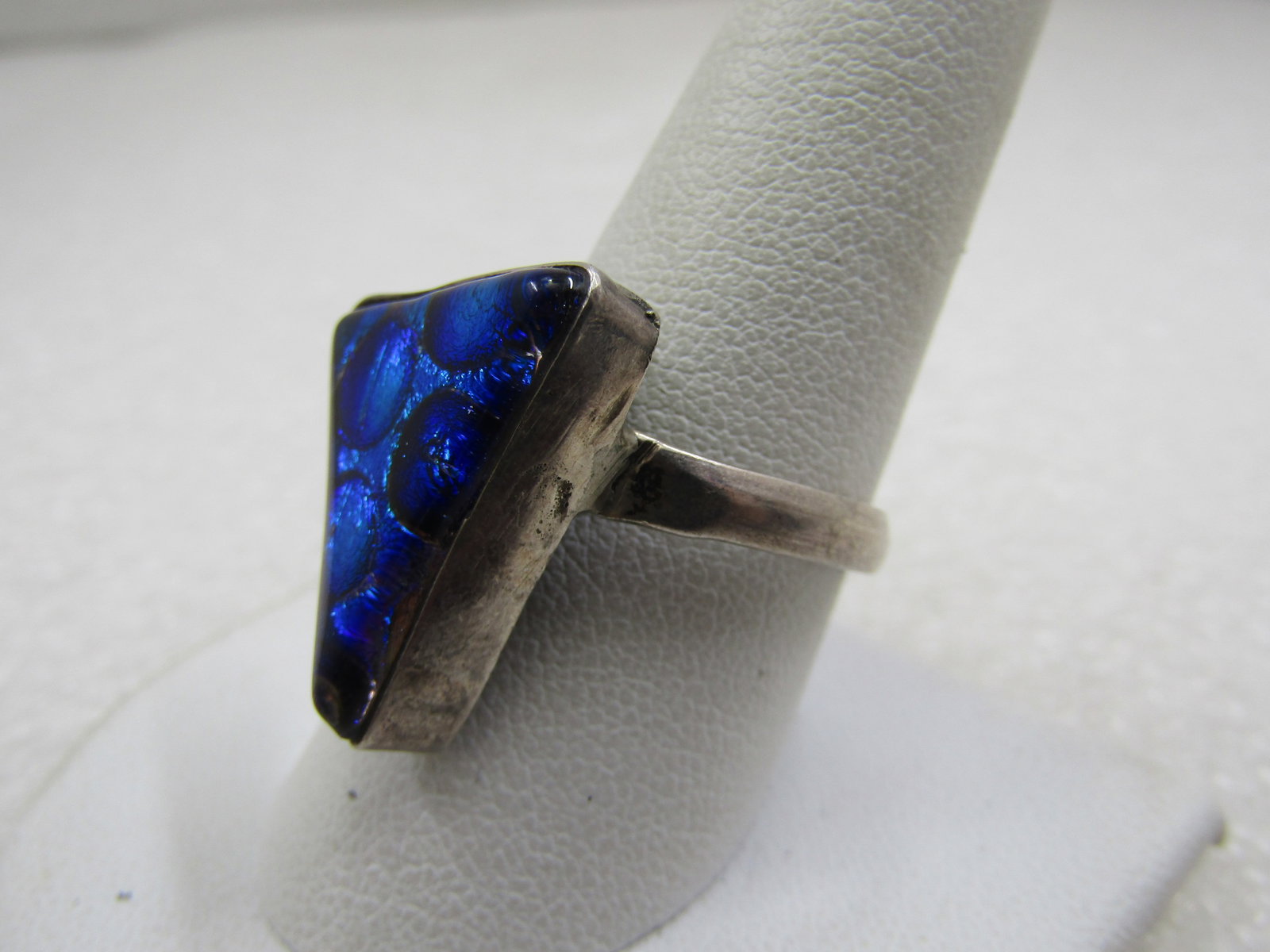 Vintage Sterling Mod Triangular Blue Glass Ring, Unisex, Adjustable - 3
