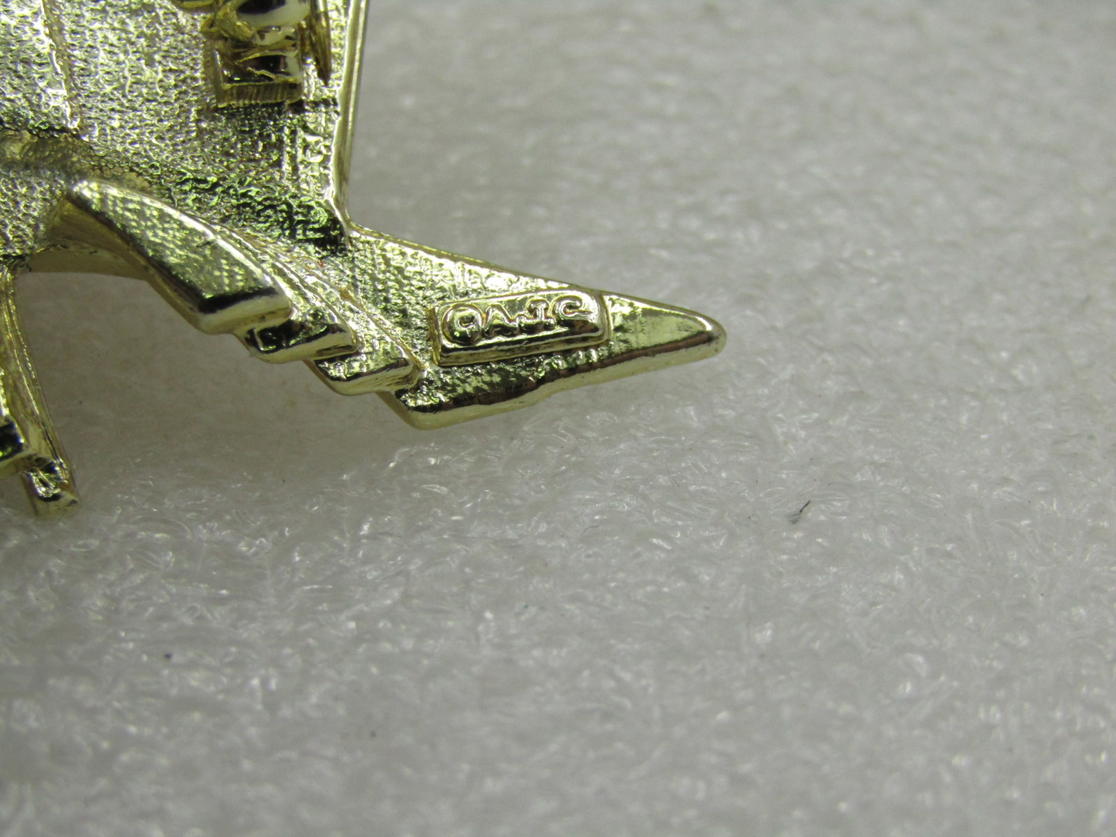 Vintage Art Deco Themed Brooch, Signed CAJC, Man, Woman, Shoe - 7