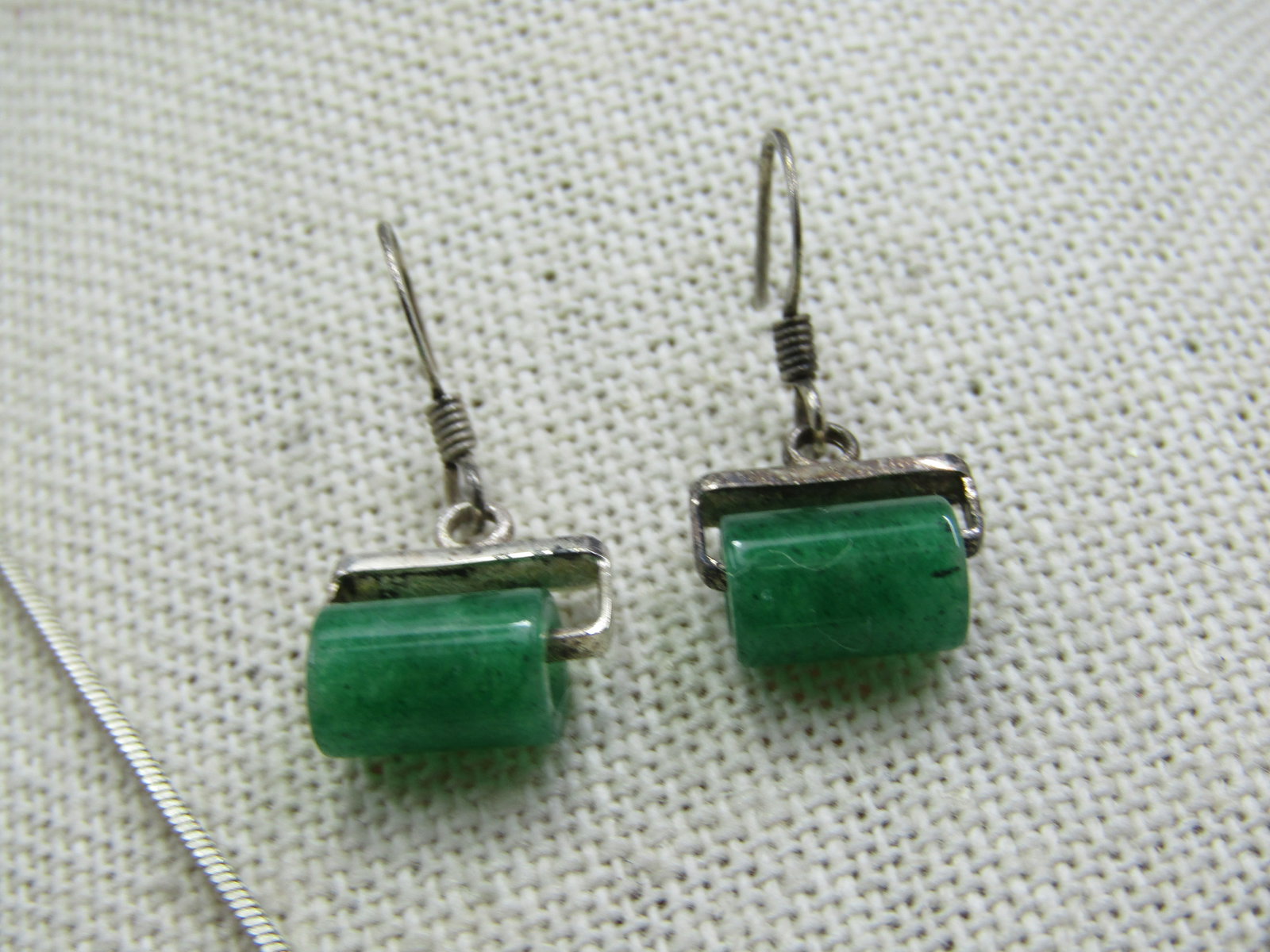 Silver Plated Jadeite Necklace & Pierced Earring, 19" Square Serpentine Chain - 5