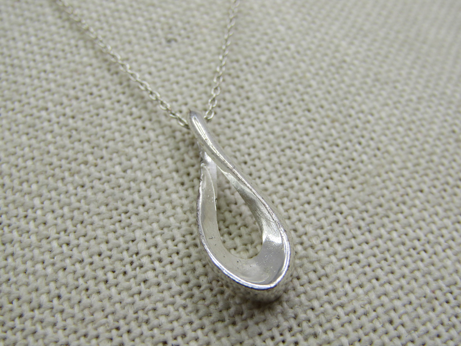 Sterling Teardrop Tapered Hoop Necklace 16" - 2