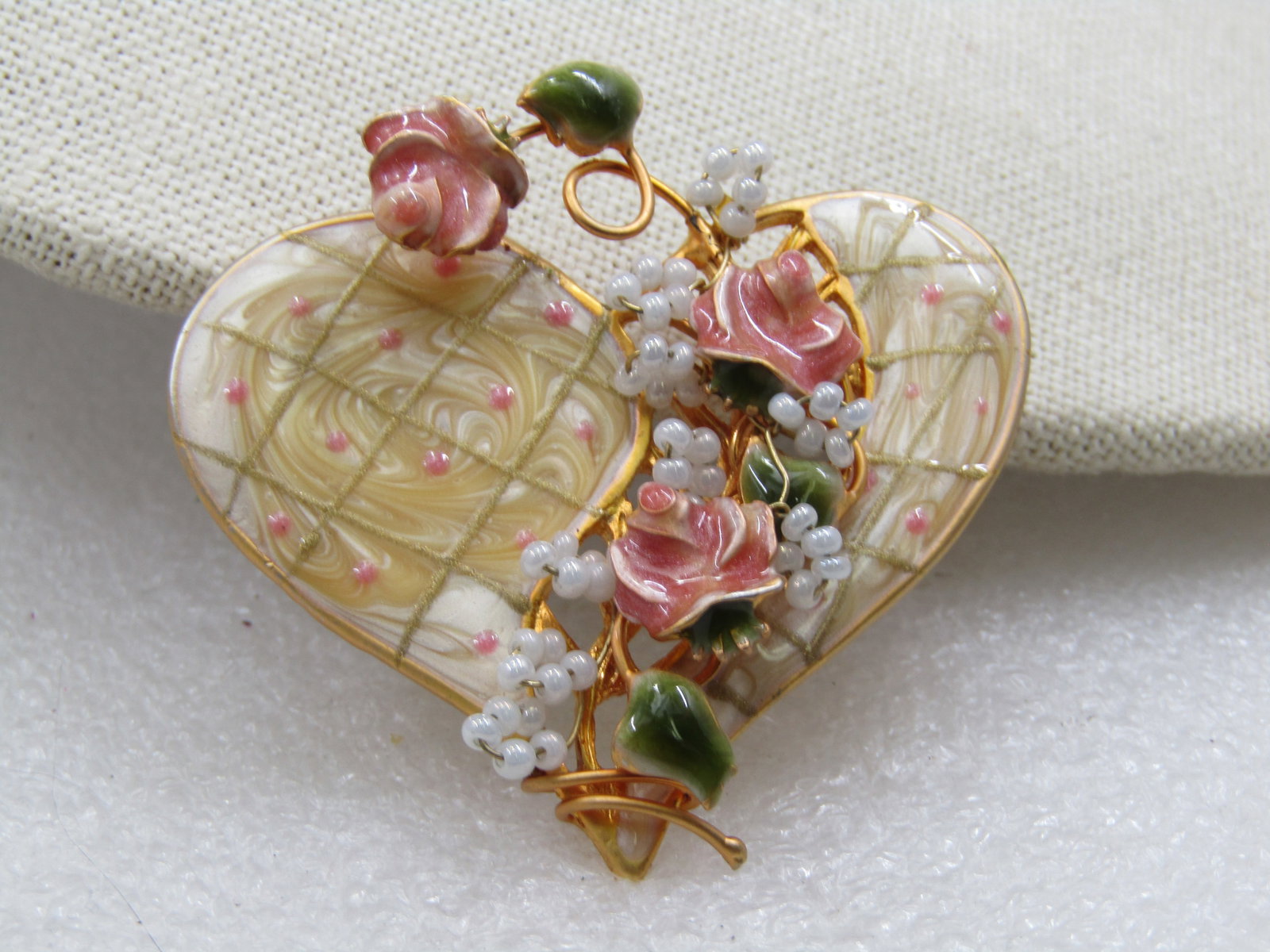 Vintage Enameled Heart Brooch with Trailing Roses & Faux Pearls - 3