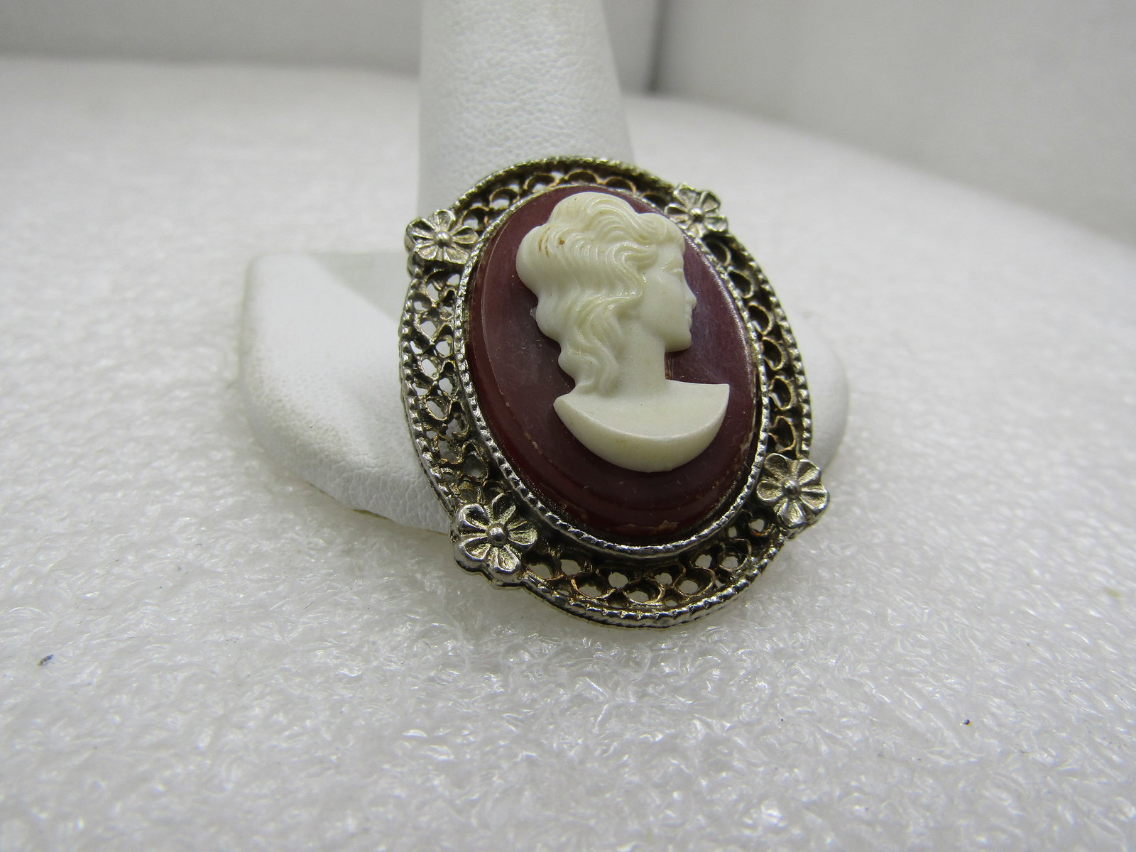 Vintage Cameo Brooch, 1950's-1960's, 1.5" - 2
