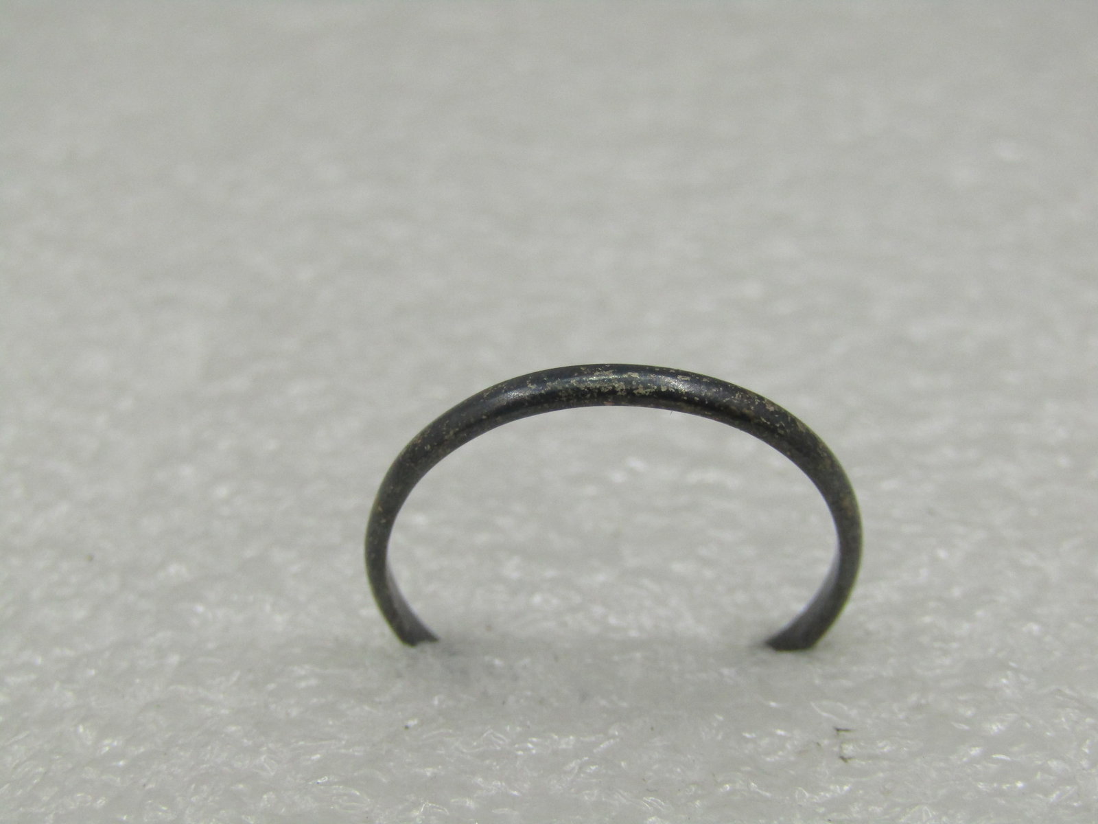 Vintage Sterling Silver Band Ring, Appx. 1.9mm Wide, Unisex - 3