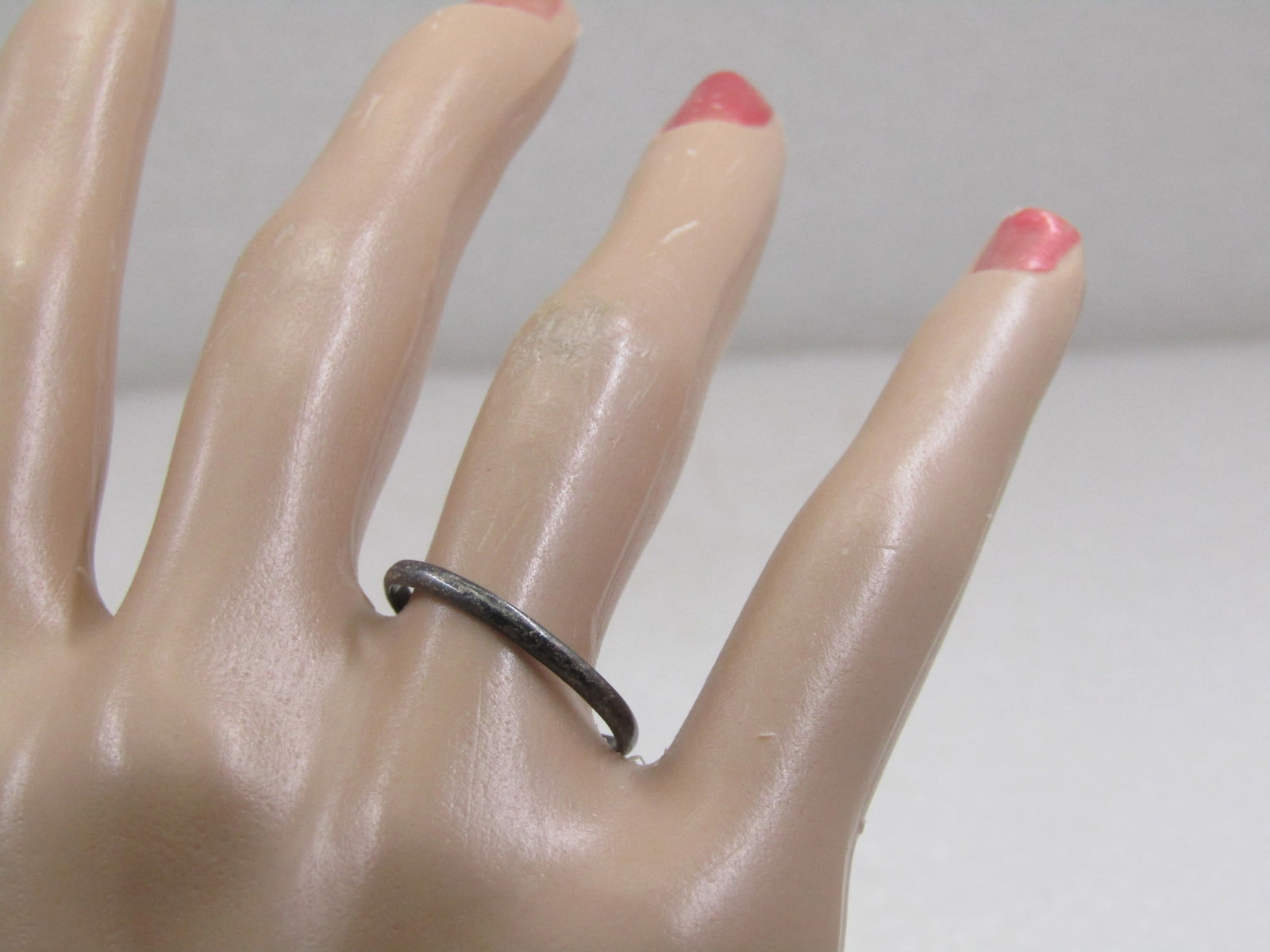 Vintage Sterling Silver Band Ring, Appx. 1.9mm Wide, Unisex - 5