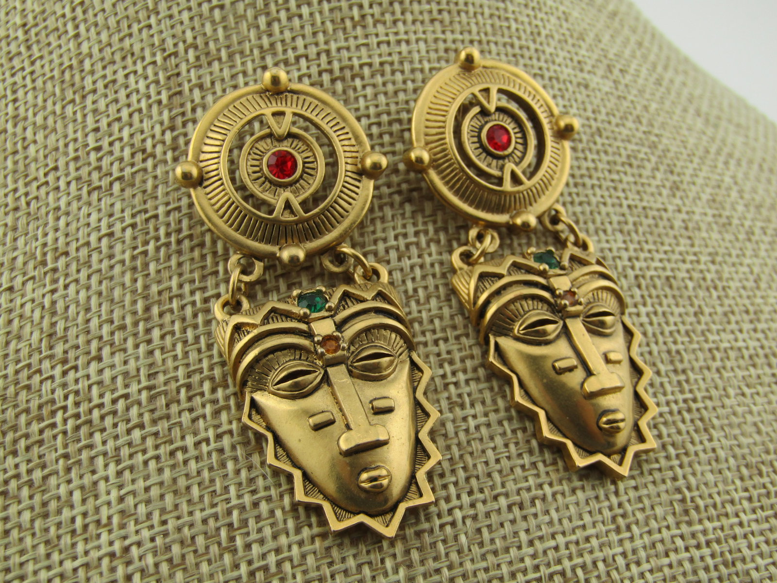 Vintage Avon Tribal Mask Drop Earrings, 1993 - 3