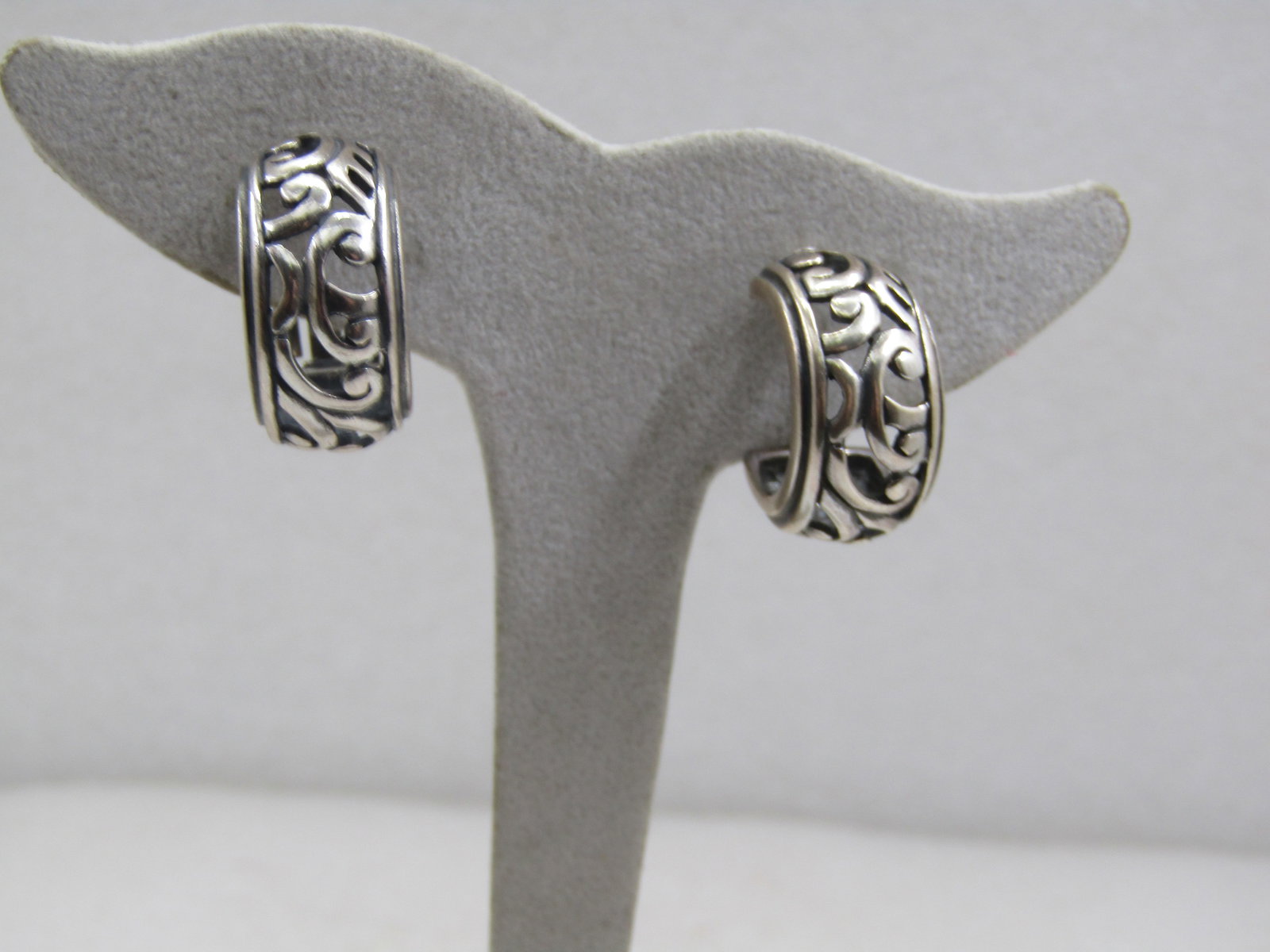 Sterling Scrolled Hoop Clip Earrings, 7/8", 11.5mm (1 of 6)