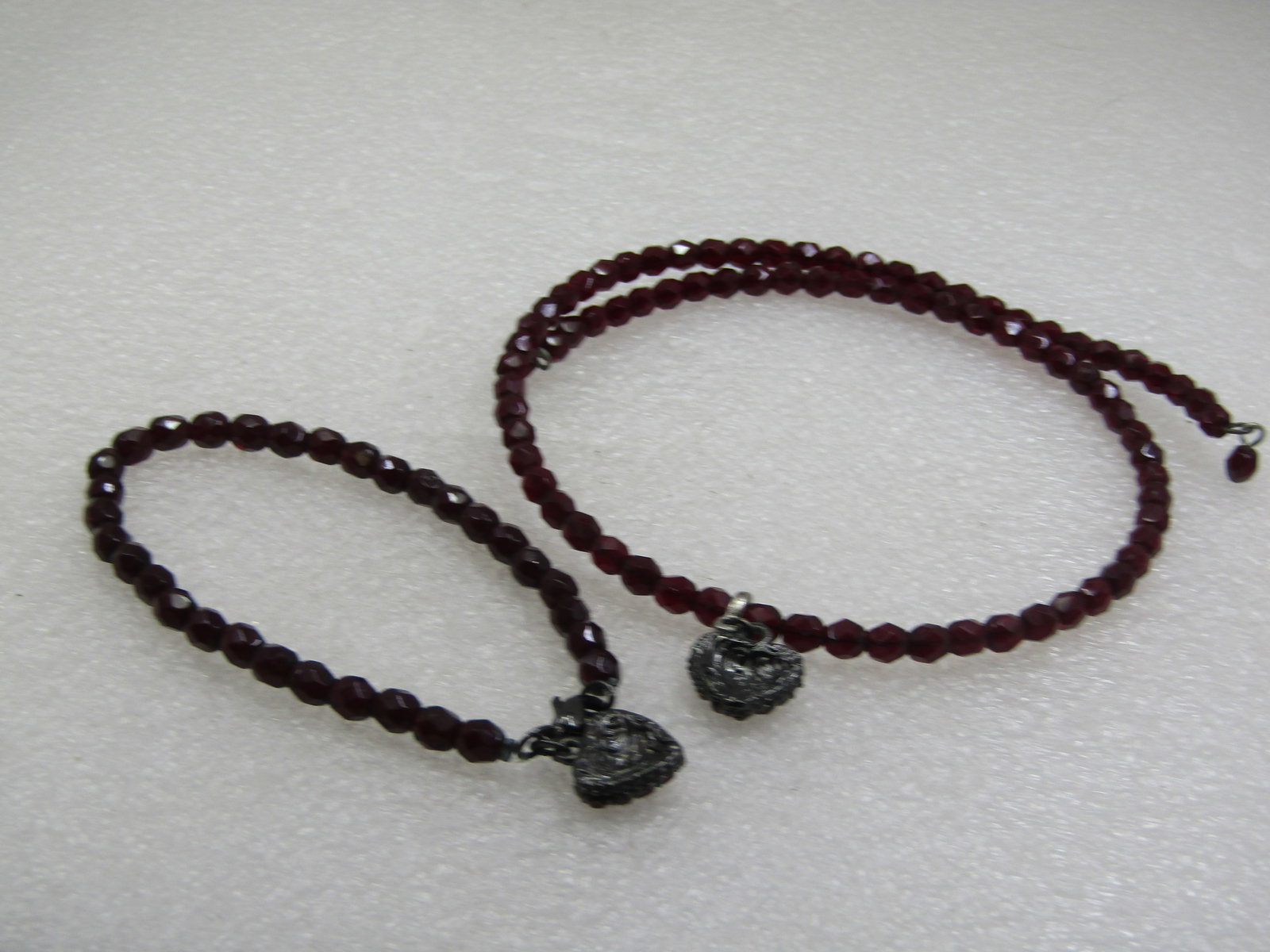 Vintage Red Faceted Beaded Necklace & Earrings Set - 6