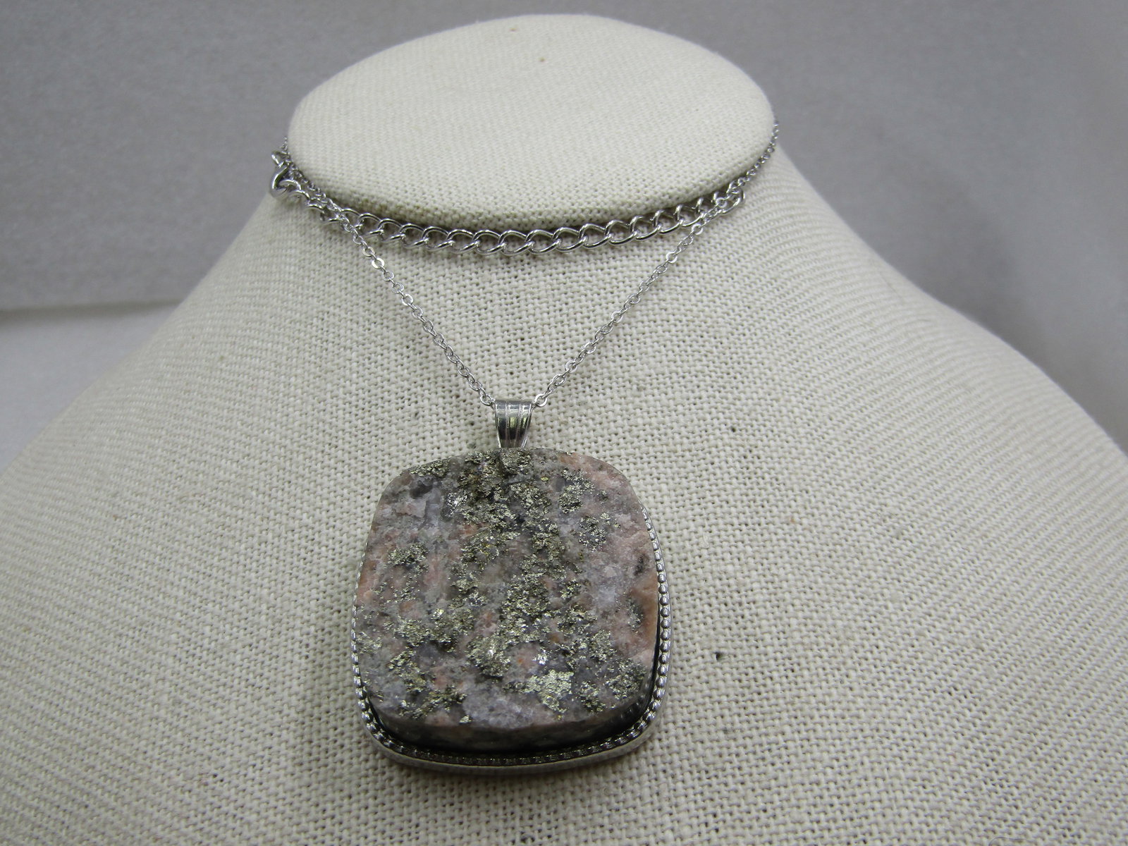 Vintage Drusy Quartz Necklace, 21" Silver Tone Chain - 2