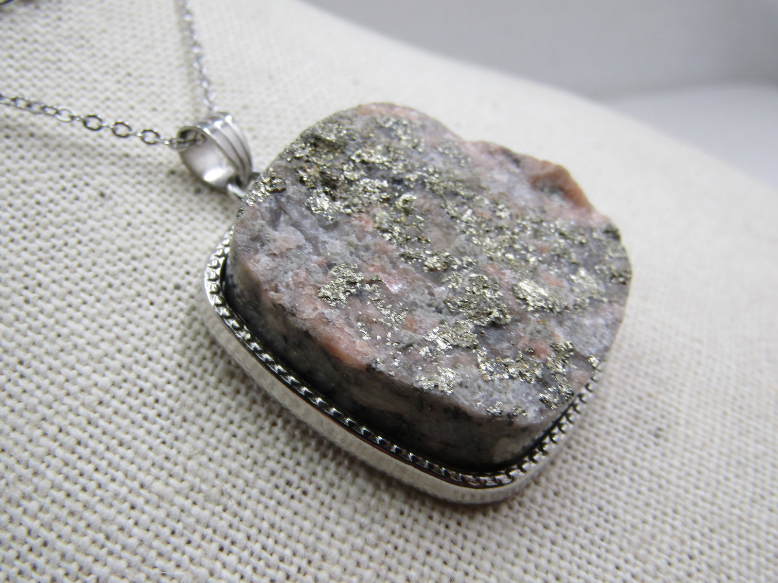 Vintage Drusy Quartz Necklace, 21" Silver Tone Chain - 3
