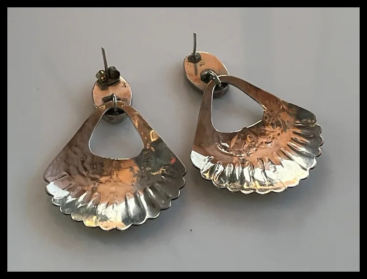 Southwest Sterling Silver and Pink Mussel Shell Door Knocker Earrings - 3
