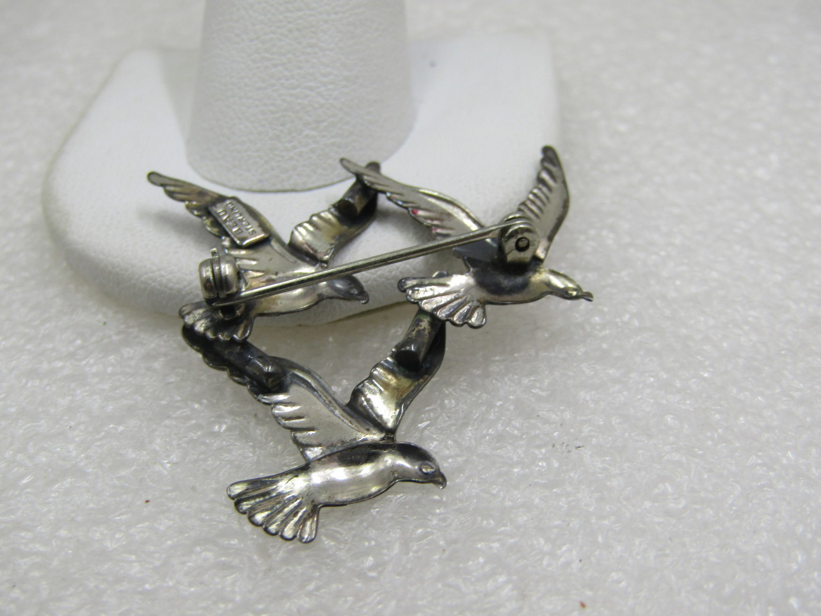 Vintage Beau Sterling Flock of Seagulls Brooch, 1.5". Three seagulls in flights, sterling and appx . - 4