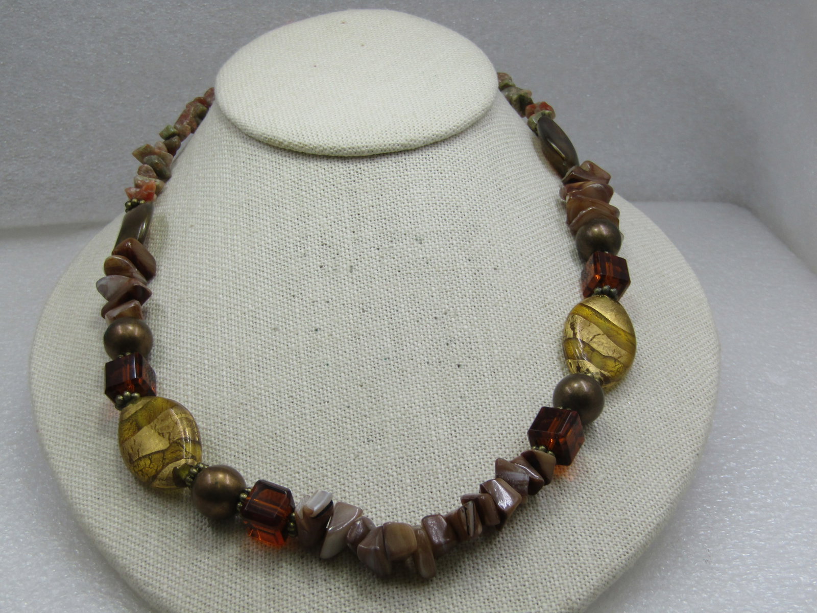 Vintage Polished Agate, Amber Glass Beaded Necklace, Premier Designs, 21" - 4