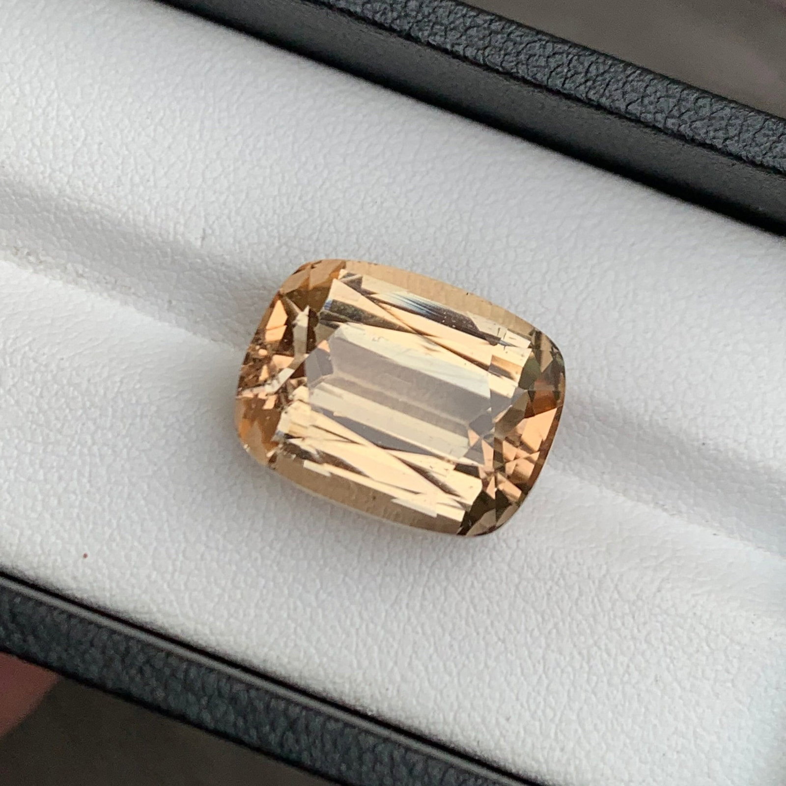 Handmade Golden Topaz Loose Gemstone: Faceted Cushion Cut, 24.40 Carat (1 of 13)
