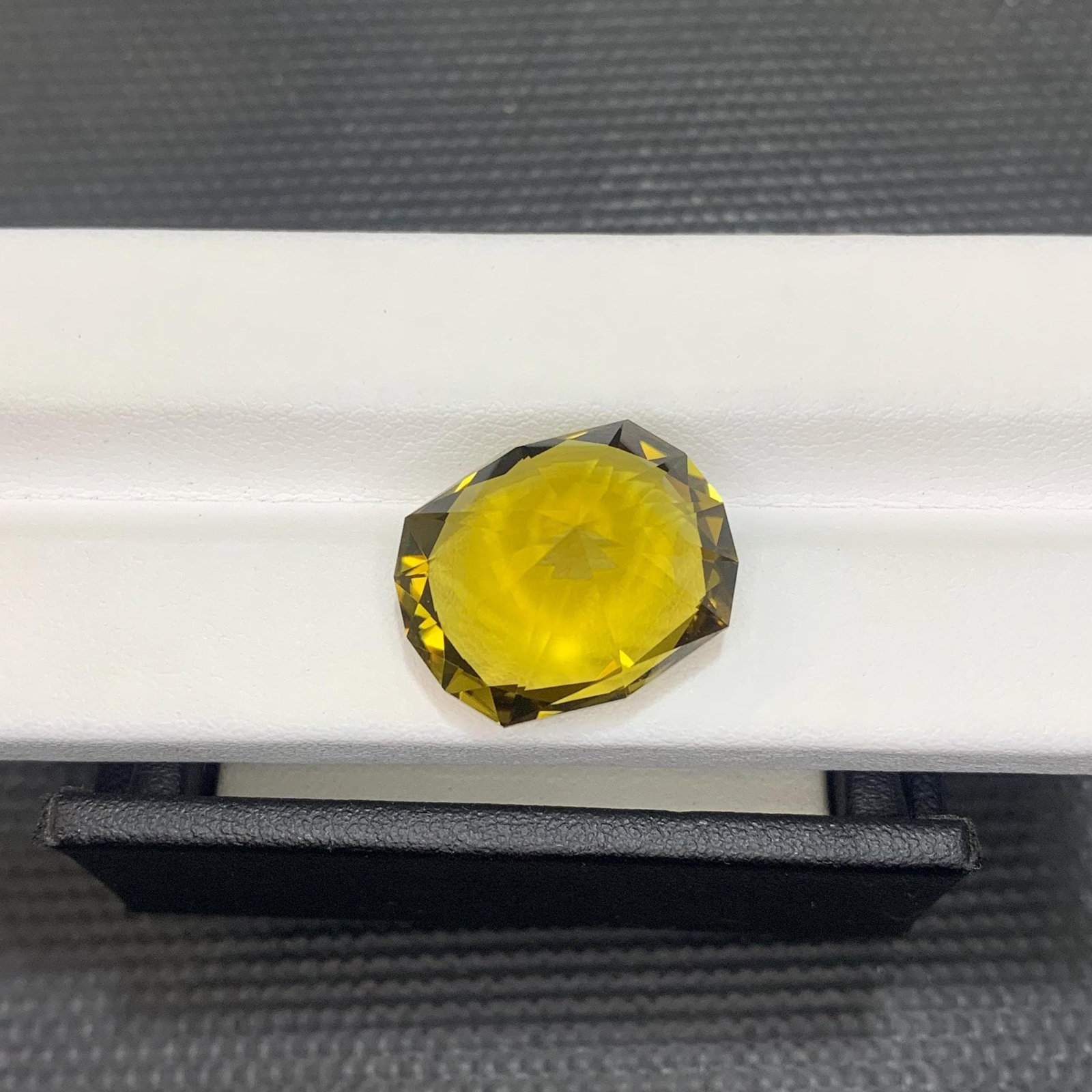 Oval Cut Madeira Citrine Gemstone: 23.92 ct Anniversary Jewelry - 18