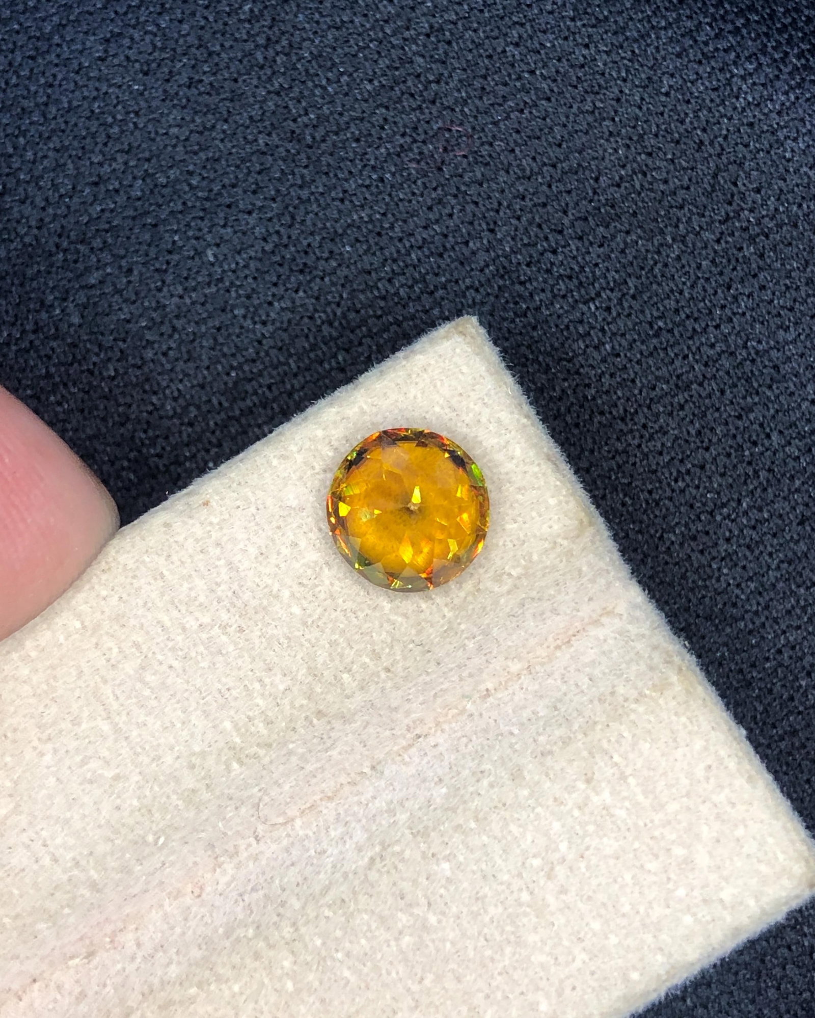 Extreme Trichroism Greenish Yellow Sphene Gemstone: 2.20 Carat Round Cut, Skardu Pakistan - 9