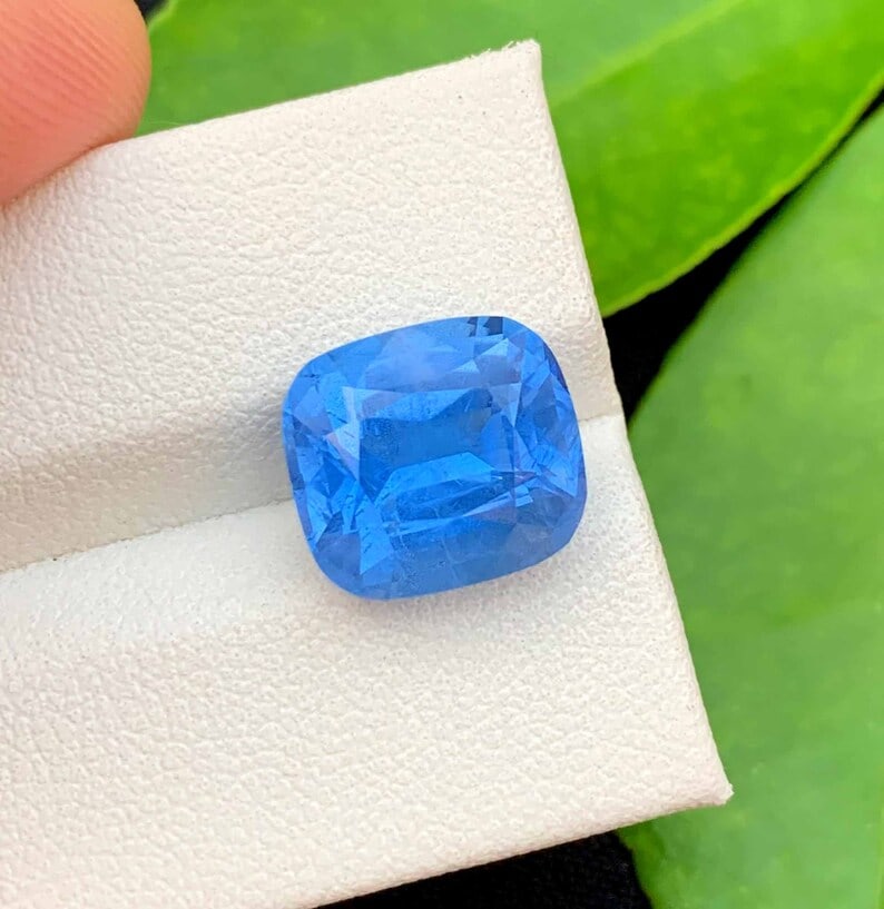 Natural Santa Maria Aquamarine Gemstone: 6.35 Carat Beryl - 4