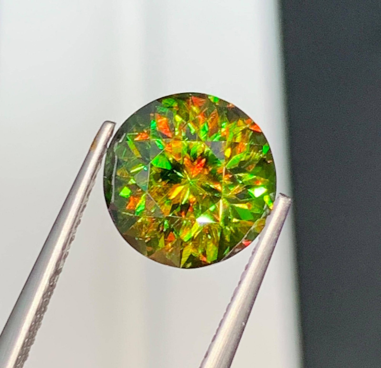 Natural Chrome Sphene Titanite Gemstone: 3.10 Carat Round Cut June Birthstone - 6