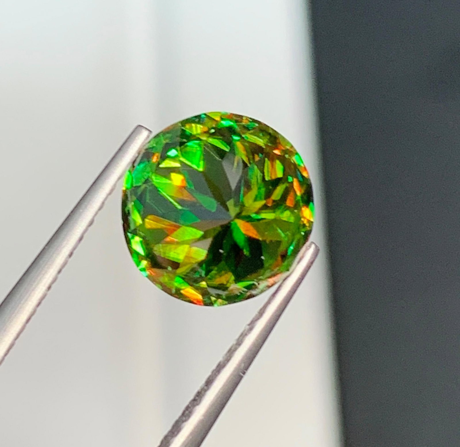 Natural Chrome Sphene Titanite Gemstone: 3.10 Carat Round Cut June Birthstone - 8
