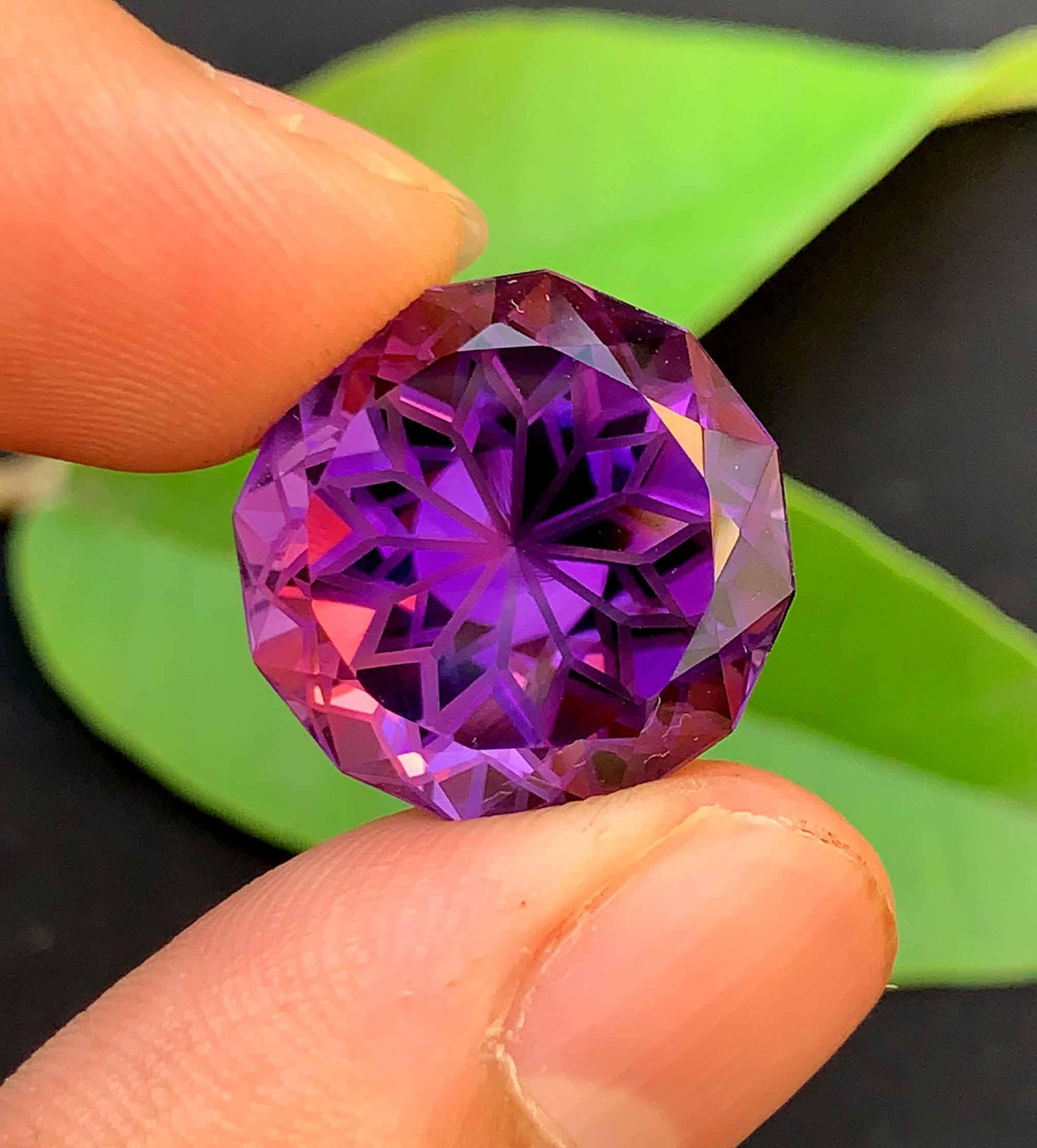 Flower Cut Amethyst Gemstone: Natural February Birthstone, 21.15 Carats - 7