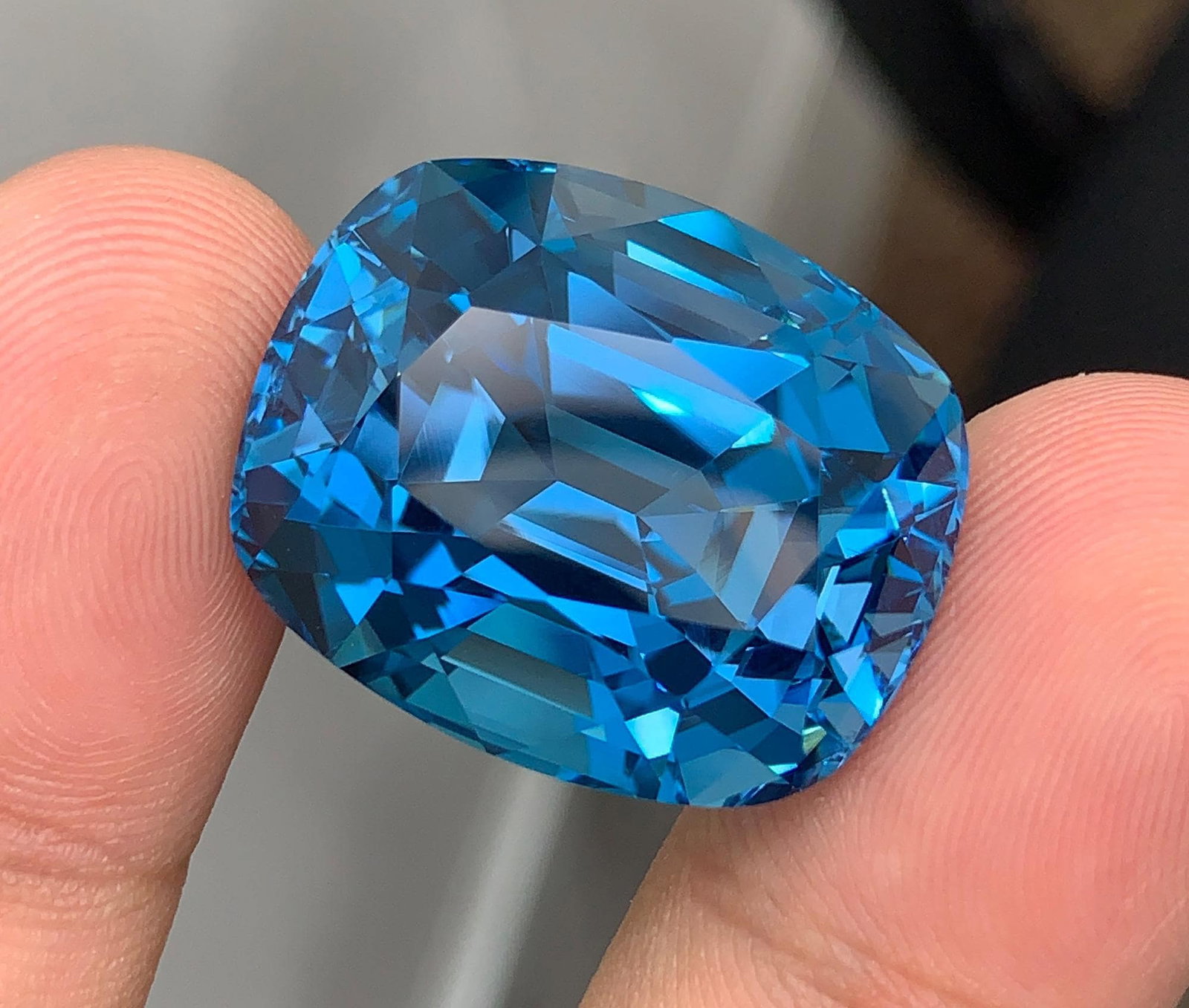 Certified Natural London Blue Topaz Gemstone, 69.24 Ct Cushion Cut Collector Stone: Title: Certified Natural London Blue Topaz Gemstone, 69.24 Ct Cushion Cut Collector Stone Description: Gemstone: Topaz Carat weight: 69.24 Presenting an extraordinary Certified Natural London Blue Top